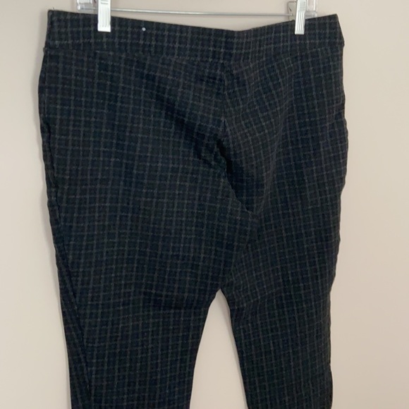 ellen Tracy 3/4 Legging Pant - Picture 5 of 5
